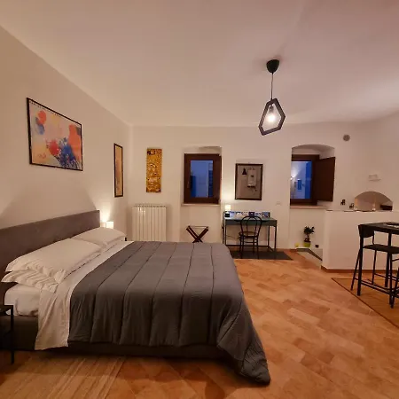 G.s House Lägenhet LʼAquila